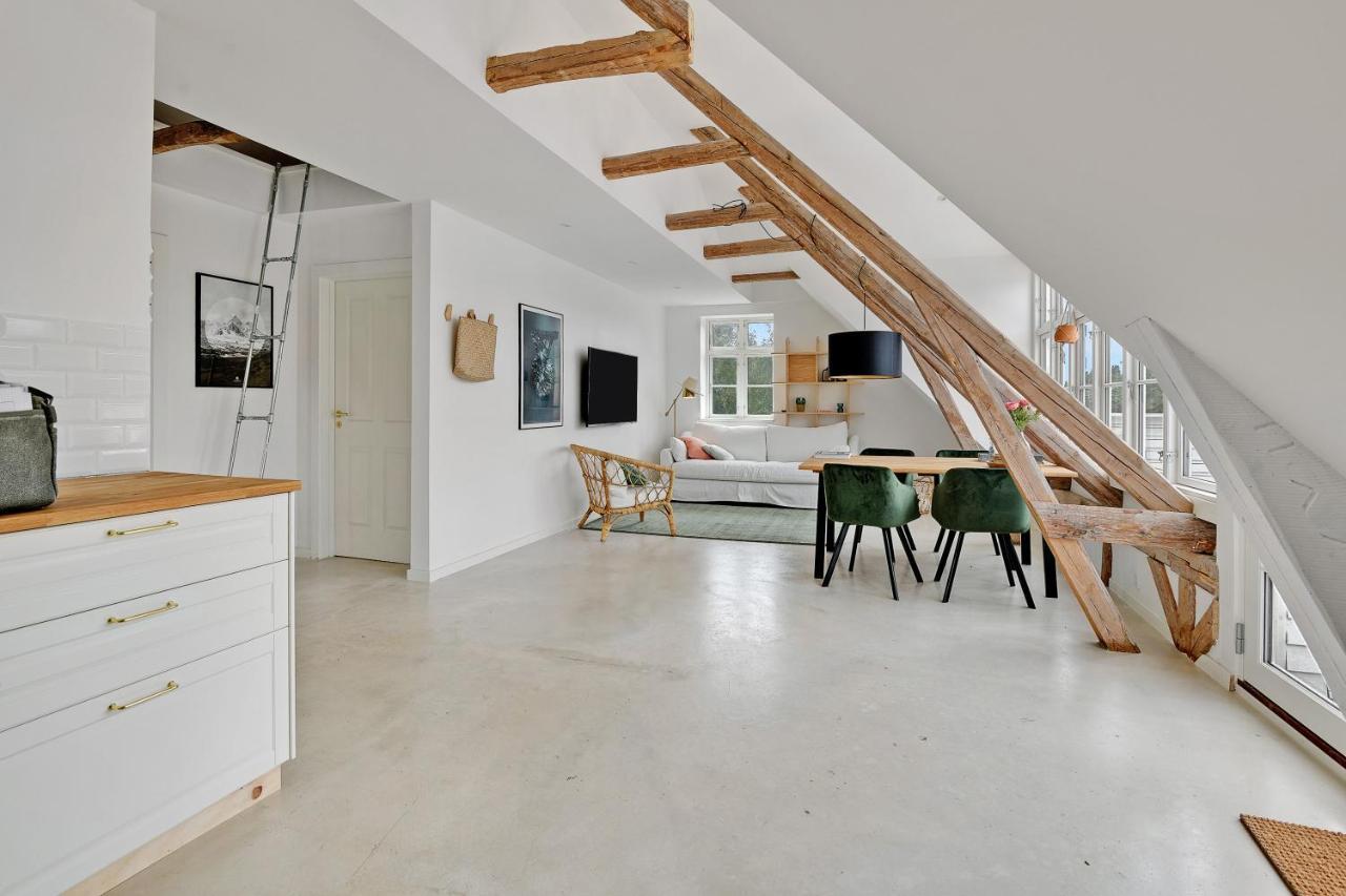 Sunny 1St Floor Apartment Tisvildeleje Bagian luar foto